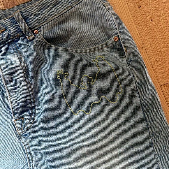 ASOS || Men’s Embroidered Jeans Size 32 - Picture 3 of 10